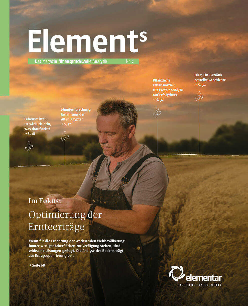 Titelseite des Elementar-Kundenmagazins „Elements“. Dargestellt ist ein Landwirt auf einem Getreidefeld bei Sonnenuntergang, ergänzt durch Hinweise auf Themen rund um Lebensmittelanalyse, Landwirtschaft und Bier