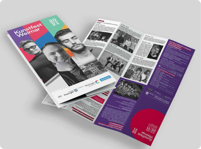 Programmheft und Flyer des Kunstfests Weimar 2021