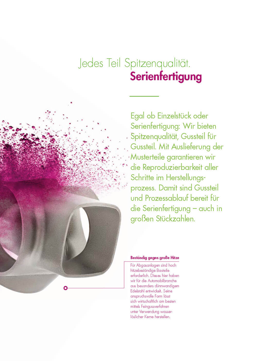 Informationsseite zur Serienfertigung bei Schubert & Salzer mit Beschreibung der reproduzierbaren Herstellungsprozesse und einem metallischen Gussteil, das von magentafarbenen Farbpigmenten umgeben ist